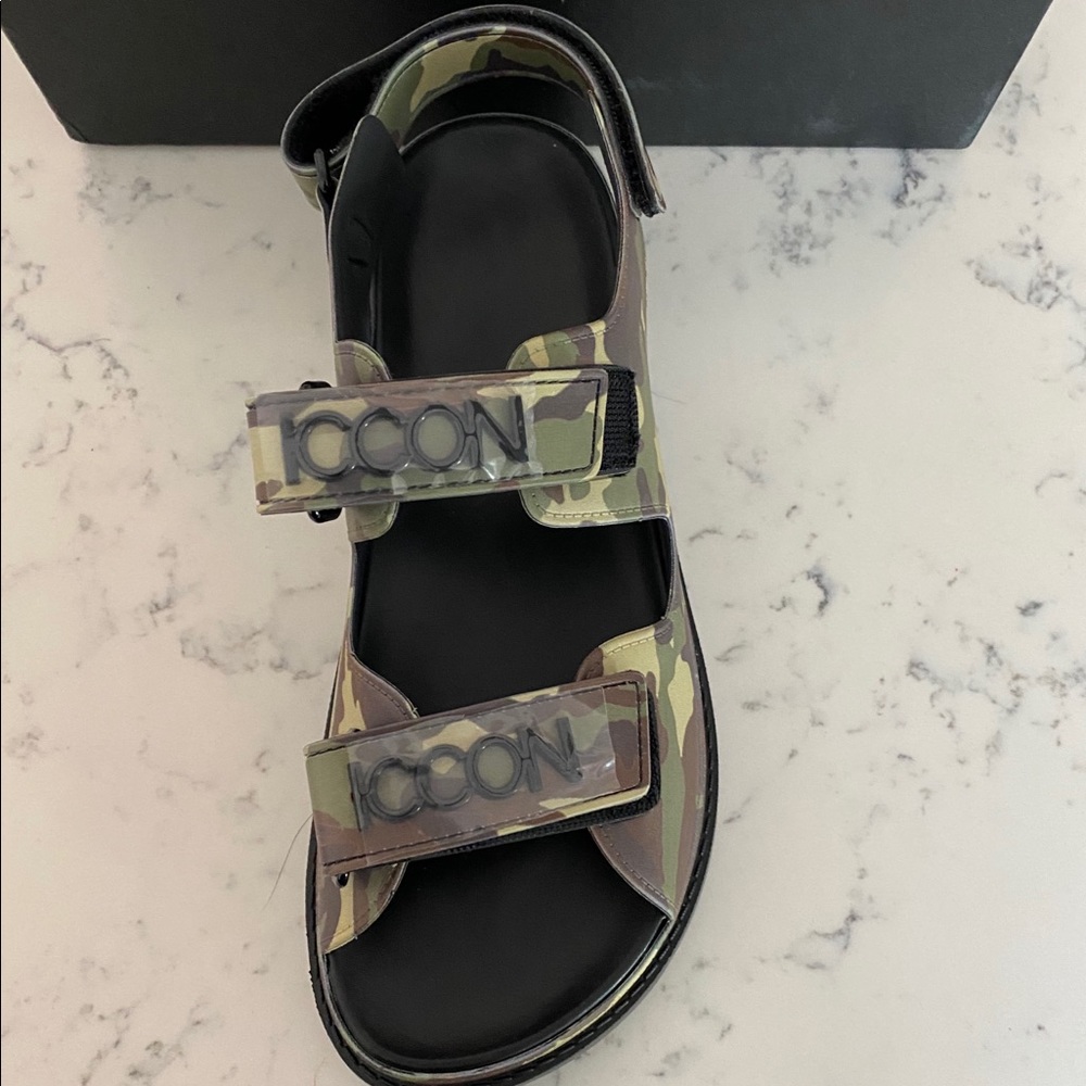 ICCONIC Camo Dad Sandals Size 41